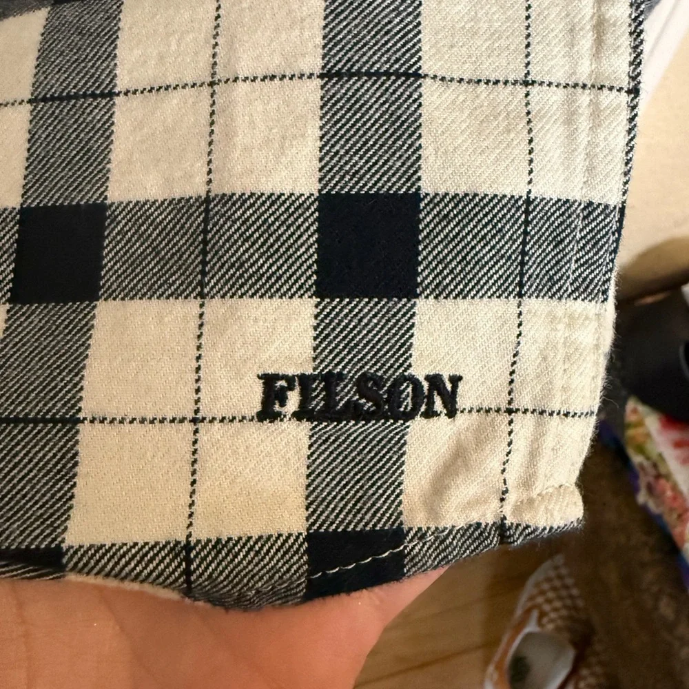 Filson ALASKAN GUIDE SHIRT Black and Cream Checkered - Picture 4 of 7